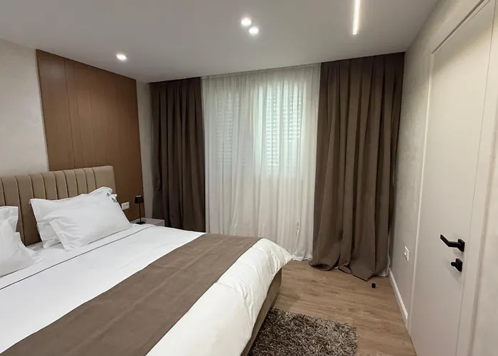 Urban Lotus , Self Check-in Apartmán Tirana