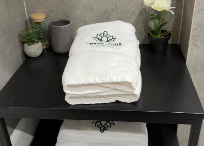 Urban Lotus , Self Check-in Tirana