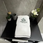 Urban Lotus , Self Check-in Apartment