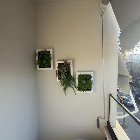 Urban Lotus , Self Check-in Daire Tiran